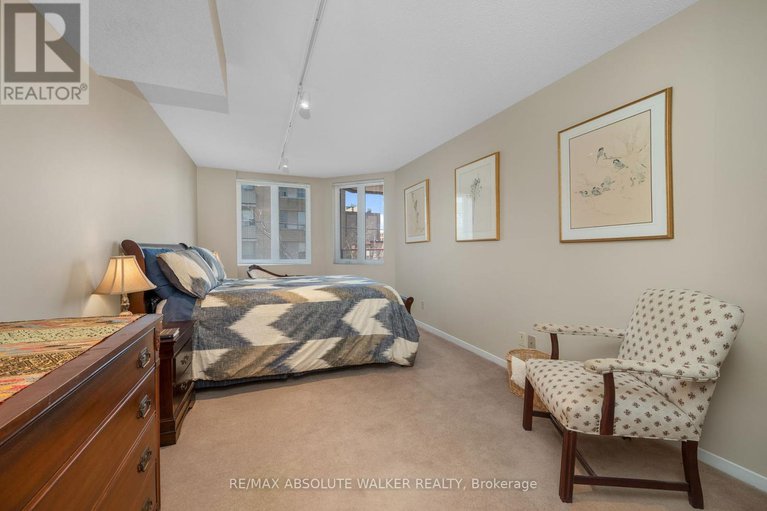 28184807/401-317-metcalfe-street/ottawa-centre/ottawa/ontario/K2P1S3_13