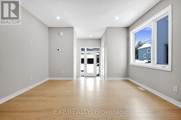 28620818/98-pizzicato-street/mer-bleuebradley-estatesanderson-park/ottawa/ontario/K1C7G4_5