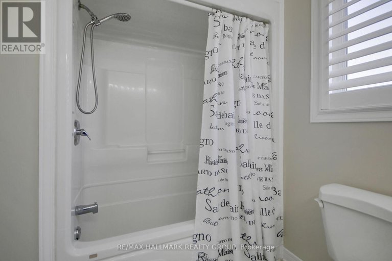 28623040/1498-kingsdale-avenue/blossom-parkkemp-parkfindlay-creek/ottawa/ontario/K1T1H2_33