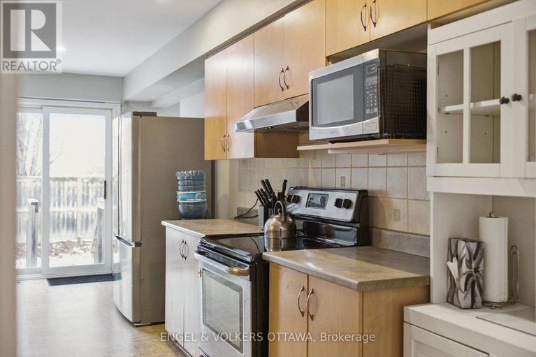 29136512/507-salzburg-drive/notting-hillsummerside/ottawa/ontario/K4A0C6_15