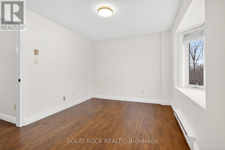 29173434/35-360-briston-private/hunt-club-park/ottawa/ontario/K1G5R2_32