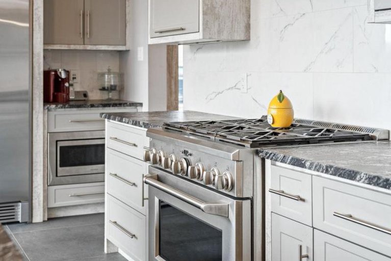 29149631/532-leimerk-court/manotick-village-manotick-estates/ottawa/ontario/K4M0E8_16