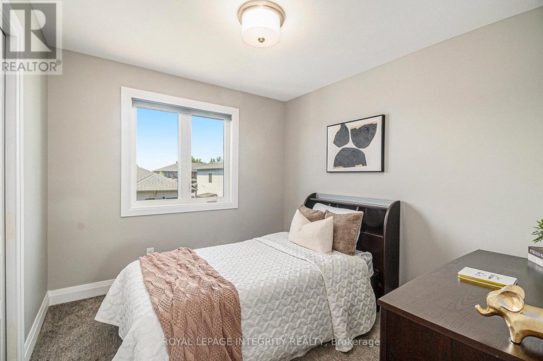 28646652/153-lyon-street/embrun/russell/ontario/K0A1W0_32