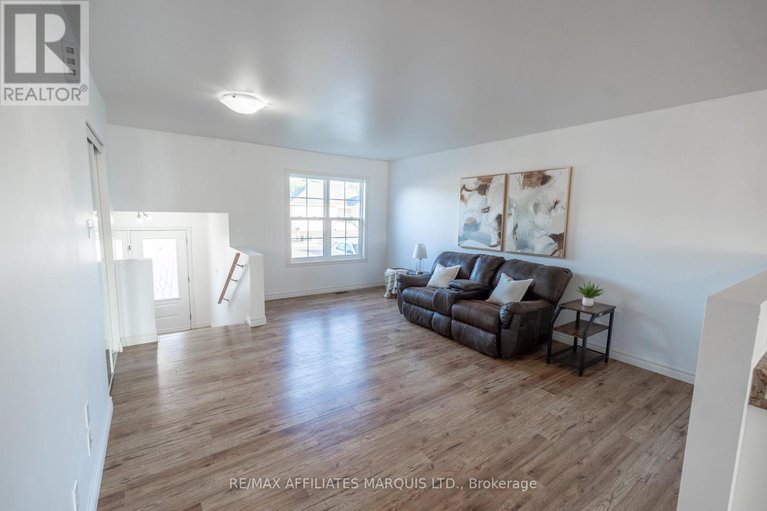 28777964/101-french-avenue/long-sault/south-stormont/ontario/K0C2P0_4