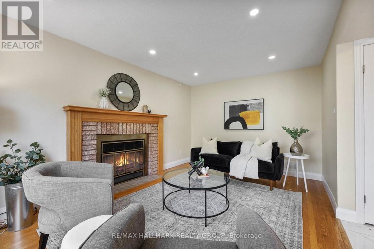 28518231/19-notman-way/hunt-club-park/ottawa/ontario/K1G4P6_15