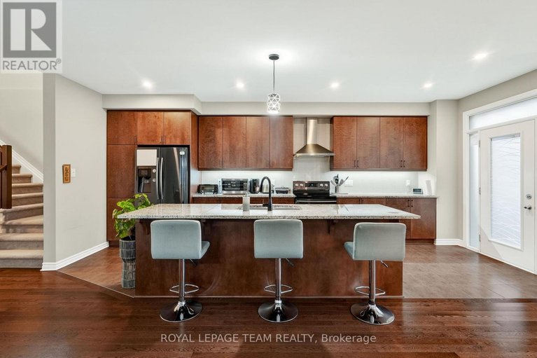 29591356/216-helen-rapp-way/blossom-parkkemp-parkfindlay-creek/ottawa/ontario/K1T0P6_6