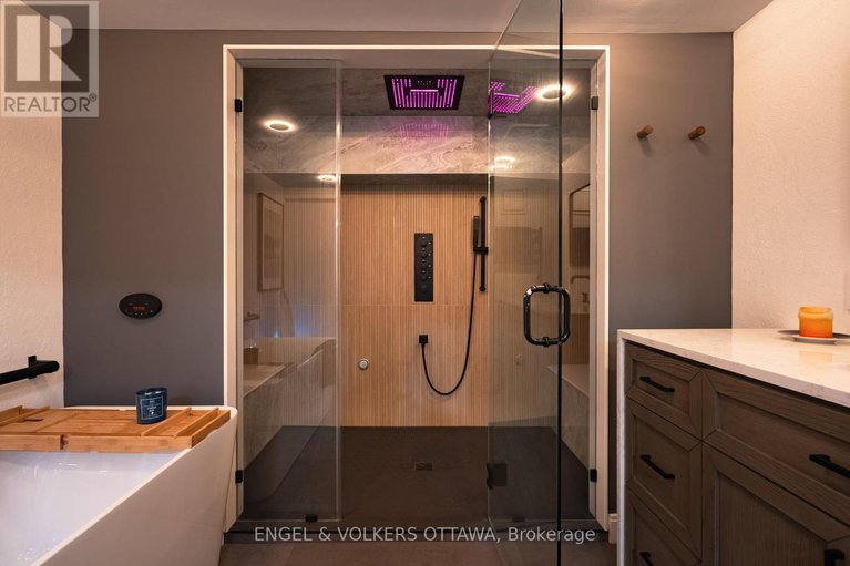 28912117/2-davies-court/glencairnhazeldean/ottawa/ontario/K2L1L6_36