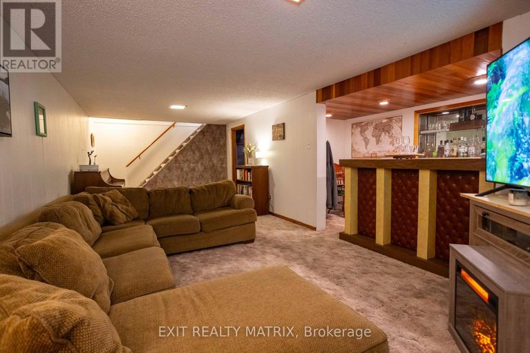 29346168/209-queen-street-w/chesterville/north-dundas/ontario/K0C1H0_35