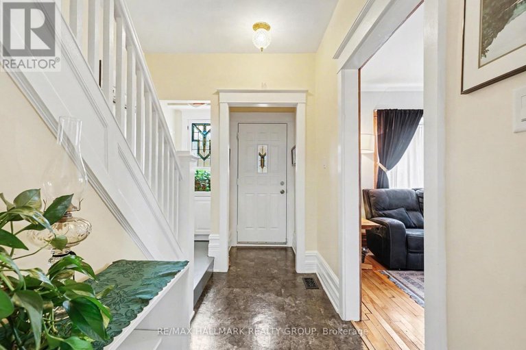 29621621/115-hamilton-avenue-n/ottawa-west/ottawa/ontario/K1Y1C1_3