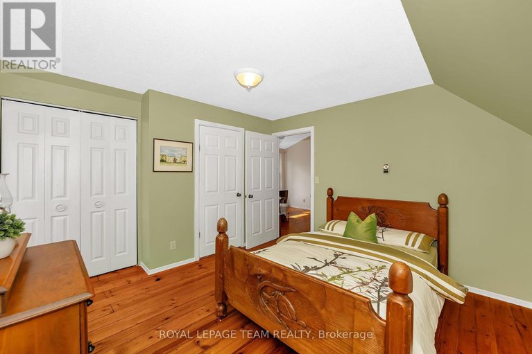 28964776/2307-scrivens-drive/osgoode-twp-north-of-reg-rd-6/ottawa/ontario/K0A2P0_30