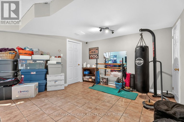 28702386/6212-arbourwood-drive/chapel-hill/ottawa/ontario/K1C7L6_27