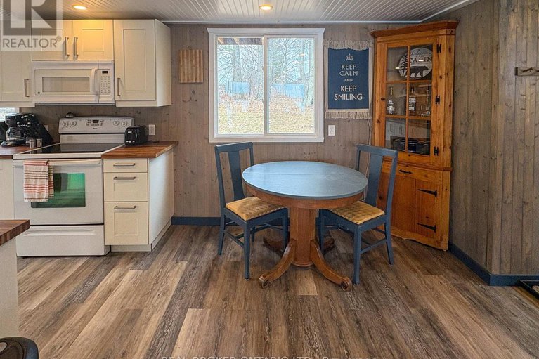 28211239/101-fairclough-island/drummondnorth-elmsley-north-elmsley-twp/drummondnorth-elmsley/ontario/K7H3C7_9