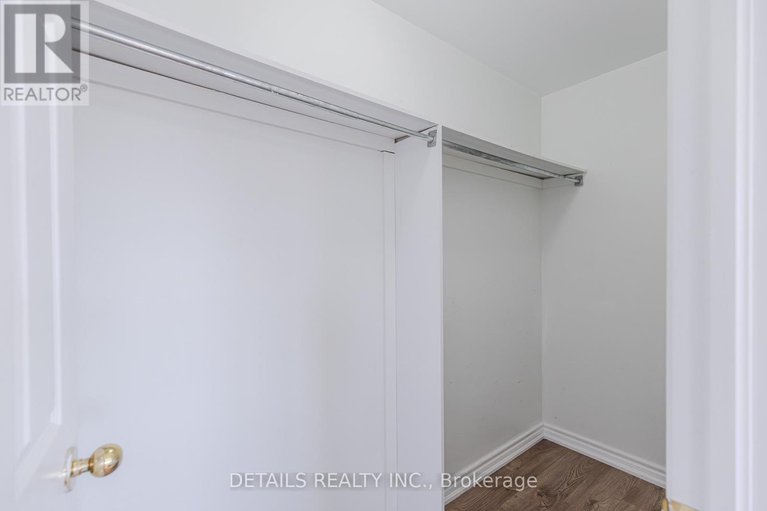 29074499/2592-crosscut-terrace/emerald-woodssawmill-creek/ottawa/ontario/K1T4A1_21