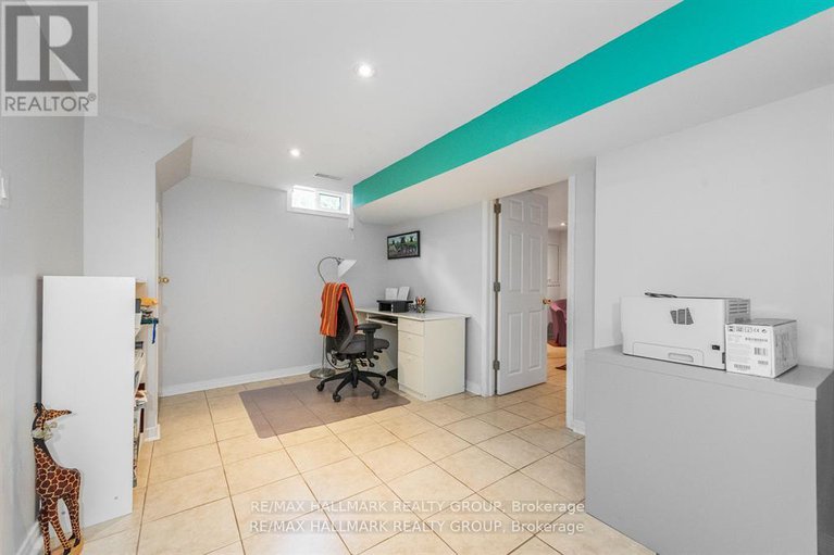 29395719/9-newbury-avenue/borden-farmstewart-farmcarleton-heightsparkwood-hills/ottawa/ontario/K2E6K7_28