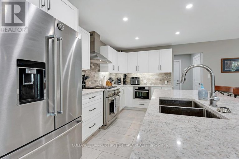 28759798/22-rideau-crossing-crescent/north-grenville-twp-kemptville-east/north-grenville/ontario/K0G1J0_12
