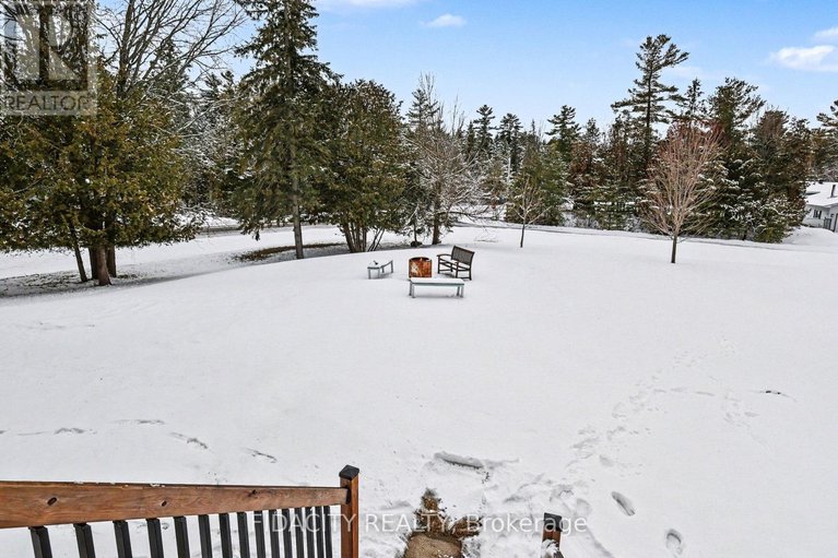 29603147/266-clifford-campbell-street/fitzroy/ottawa/ontario/K0A1X0_28