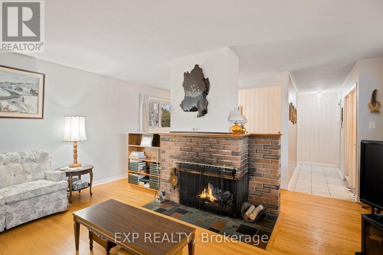 29114115/1233-meadowlands-drive-e/city-viewskylinefisher-heightsparkwood-hills/ottawa/ontario/K2E6K2_8