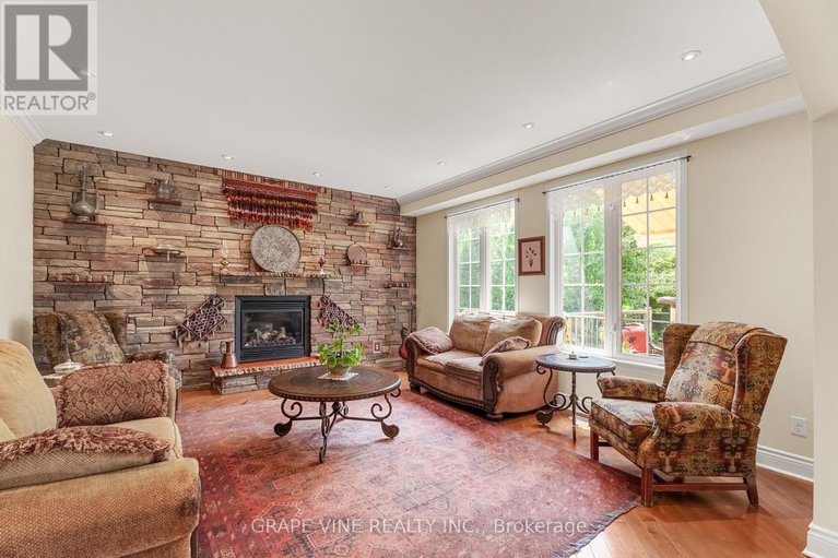 28599079/313-eckerson-avenue/stittsville-south/ottawa/ontario/K2S0K8_26