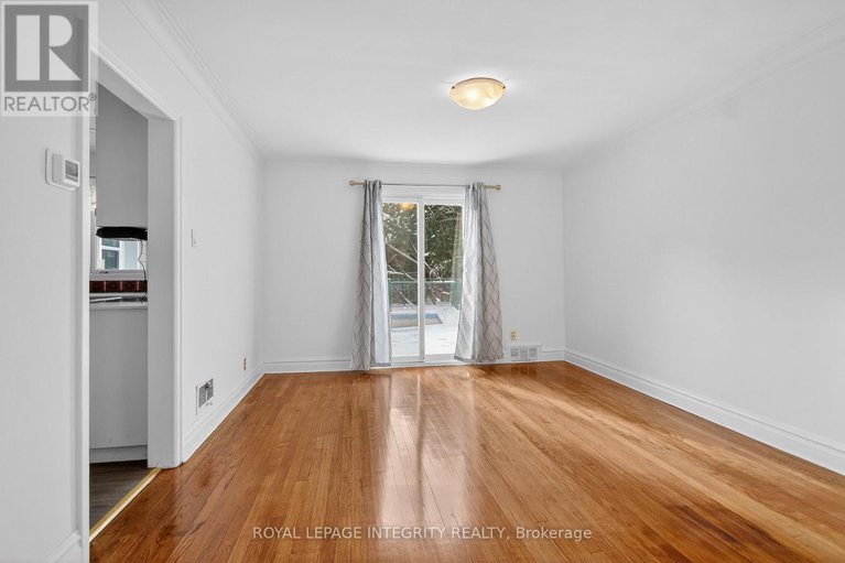 29192840/230-smyth-road/alta-vistafaircrest-heights/ottawa/ontario/K1H5A2_9