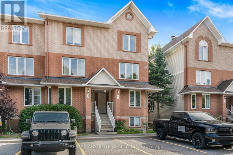 28983666/32-bonfield-private/avalon-east/ottawa/ontario/K4A5E4_1