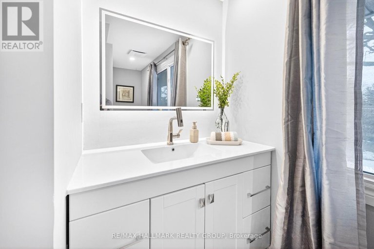 29462514/1930-southampton-court/braemar-park/ottawa/ontario/K2C0W4_33