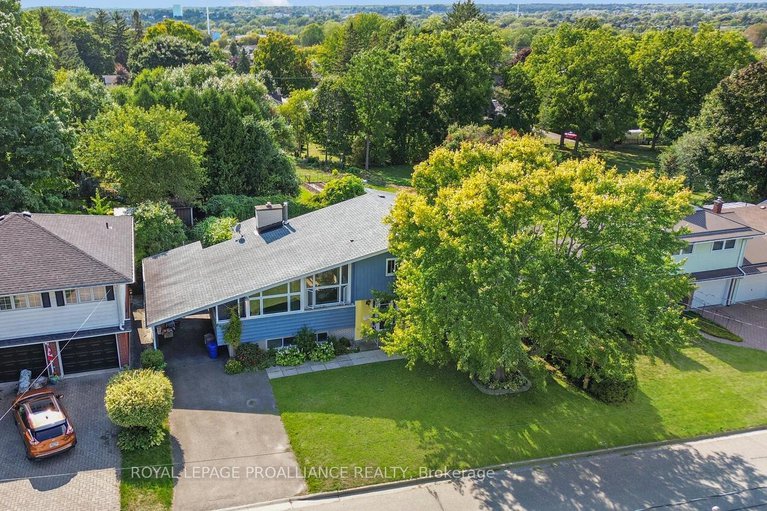 29233177/14-davison-avenue/brockville/brockville/ontario/K6V3C2_38