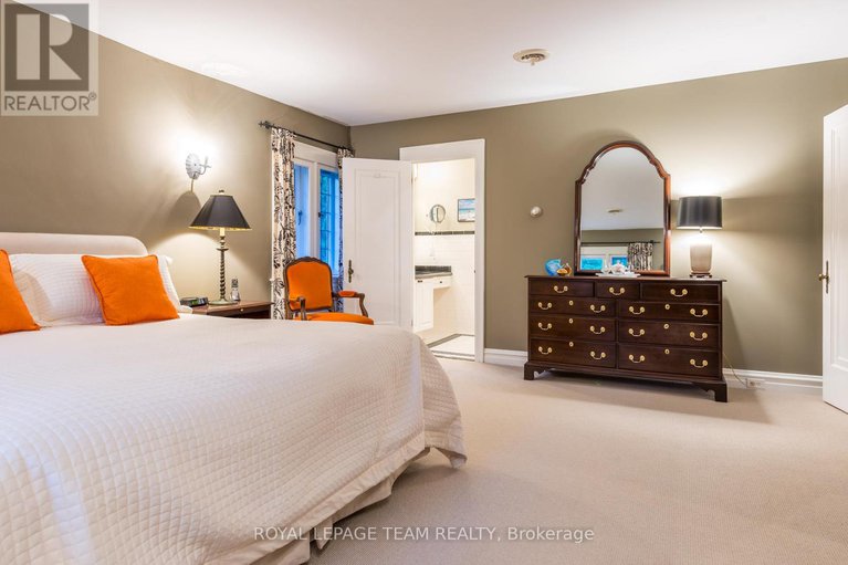 28870751/251-park-road/rockcliffe/ottawa/ontario/K1M0C9_28