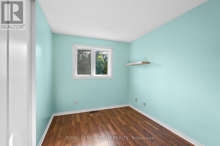 28867147/16-baton-court/katimavik/ottawa/ontario/K2L4C8_22