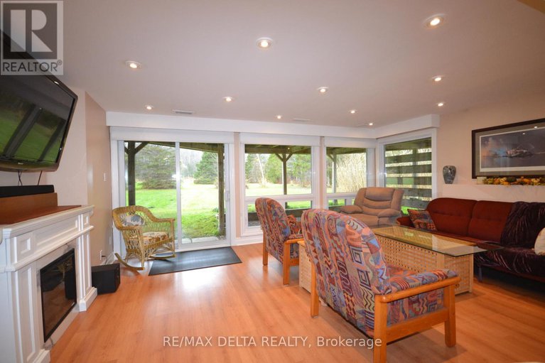 28097892/3888-schnupp-road/clarencerockland-twp/clarence-rockland/ontario/K0A1E0_24