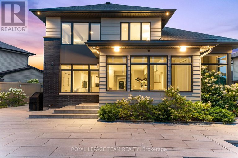 28689436/250-sunnyridge-crescent/emerald-meadowstrailwest/ottawa/ontario/K2M0H3_3