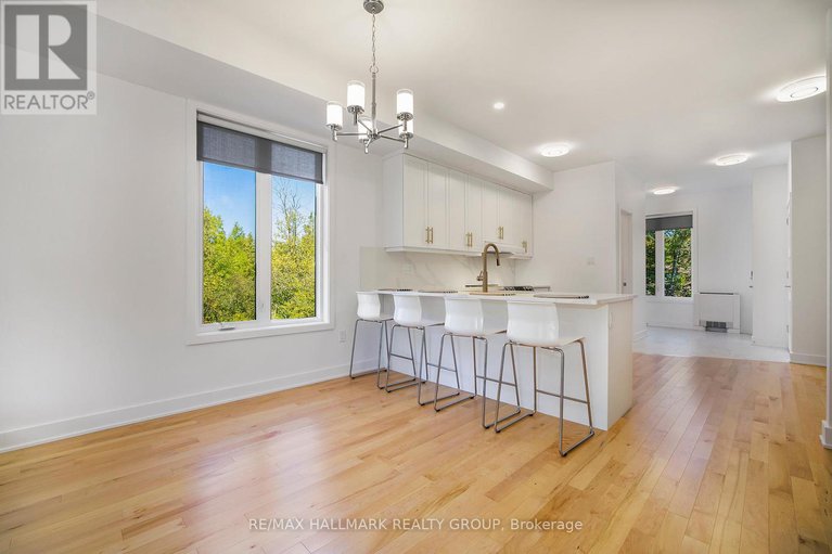 28881418/156-country-meadow-drive/huntley-ward-north-west/ottawa/ontario/K0A1L0_31