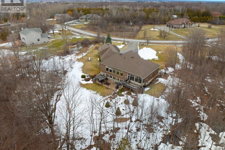 29487630/8134-adam-baker-way/osgoode-twp-north-of-reg-rd-6/ottawa/ontario/K0A2P0_47