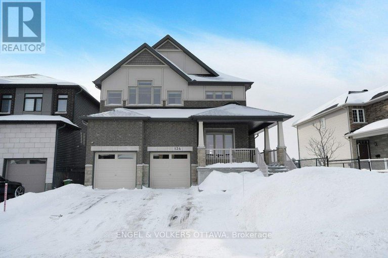 29357052/134-winterhaven-drive/mer-bleuebradley-estatesanderson-park/ottawa/ontario/K1W0H4_1