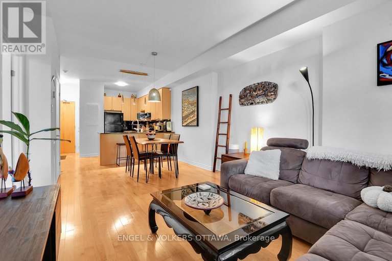 28934995/115-205-bolton-street/lower-townbyward-market/ottawa/ontario/K1N1K7_14