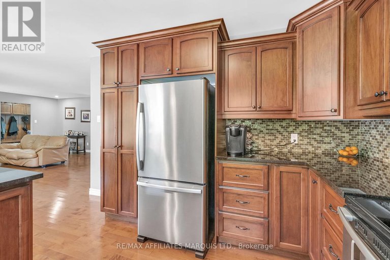 28376318/45-beech-street/ingleside/south-stormont/ontario/K0C1M0_12