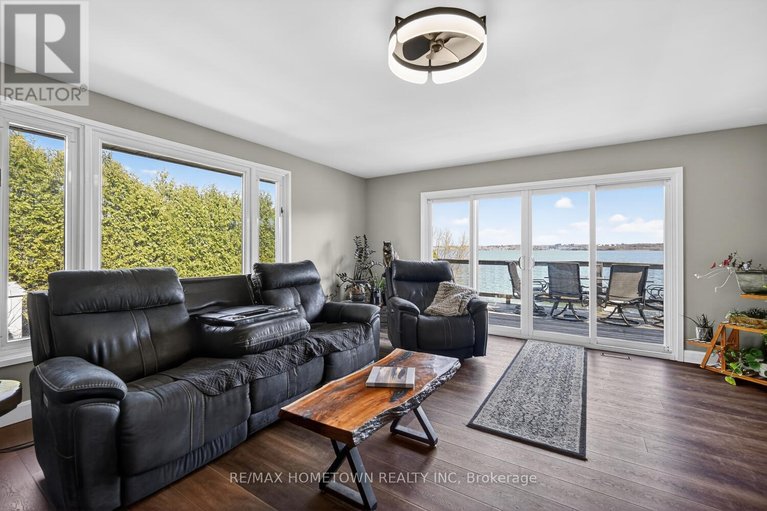 29585347/1643-county-road-2-road/augusta-twp/augusta/ontario/K0E1T0_15