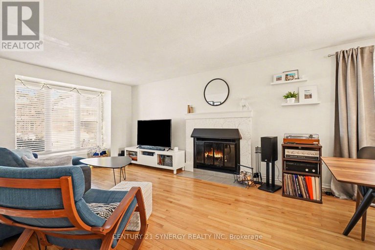 29426176/6044-willowbark-drive/chapel-hill/ottawa/ontario/K1C5T4_6