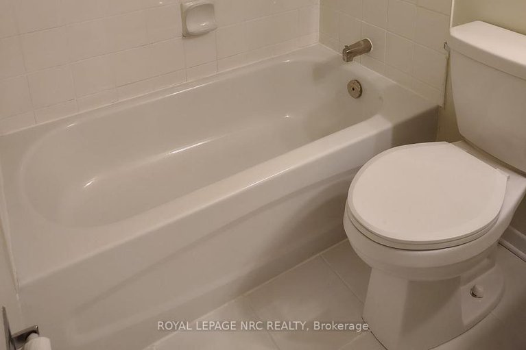 29664314/706-900-dynes-road/carleton-square/ottawa/ontario/K2C3L6_13