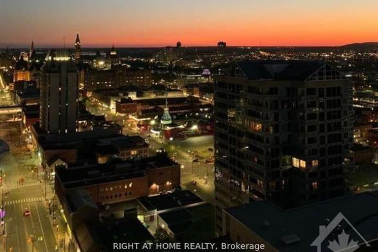 28398323/2802-242-rideau-street/sandy-hill/ottawa/ontario/K1N0B7_16