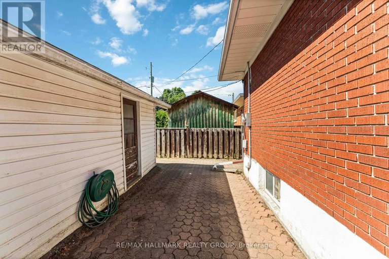 28737782/1921-navaho-drive/bel-air-heights/ottawa/ontario/K2C0T5_40