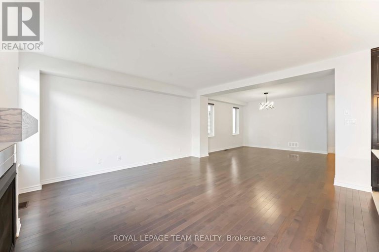 28647828/1010-brian-good-avenue/riverside-southgloucester-glen/ottawa/ontario/K4M0R3_21