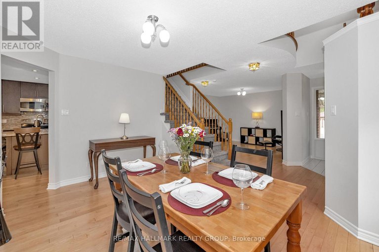 28326552/61-kimberwick-crescent/quinterra/ottawa/ontario/K1V0W6_18