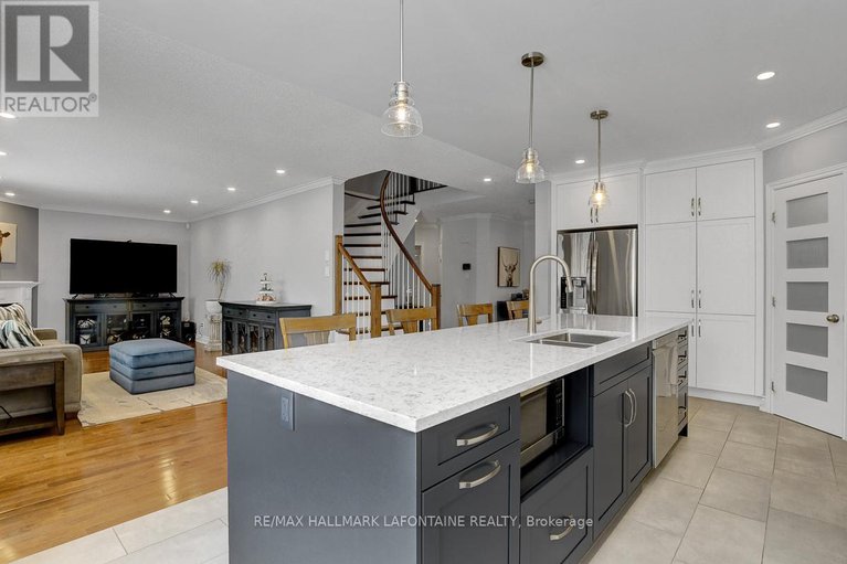 29357706/1721-jersey-street/fallingbrookgardenway-south/ottawa/ontario/K4A4Y6_15