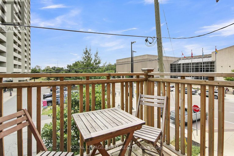 28807289/57-argyle-avenue/ottawa-centregolden-triangle/ottawa/ontario/K2P1B3_17