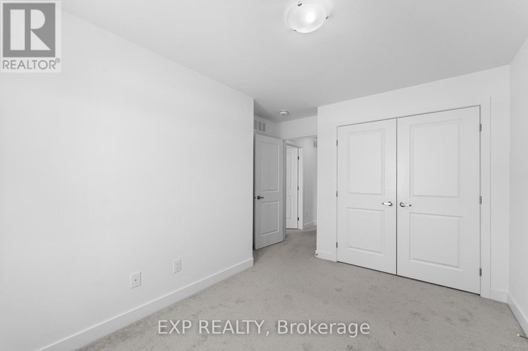 29337929/27-moosonee-crescent/riverside-southgloucester-glen/ottawa/ontario/K4M0L9_26