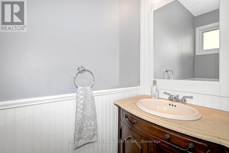 28965259/7-glenmoriston-avenue/glencairnhazeldean/ottawa/ontario/K2L2S3_14