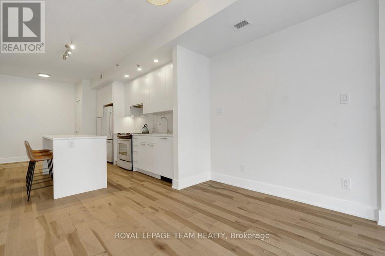 29161779/309-108-richmond-road/westborohampton-park/ottawa/ontario/K1Z0B3_29