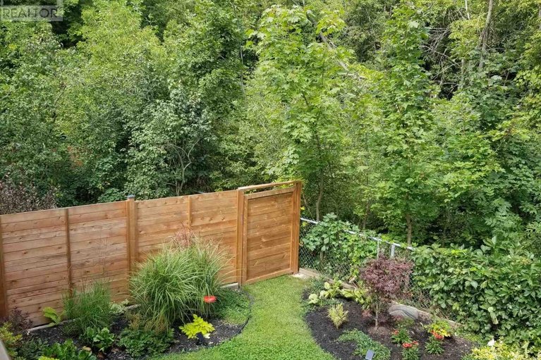 29527722/23-riverbank-court/stittsville-central/ottawa/ontario/K2S1V7_44