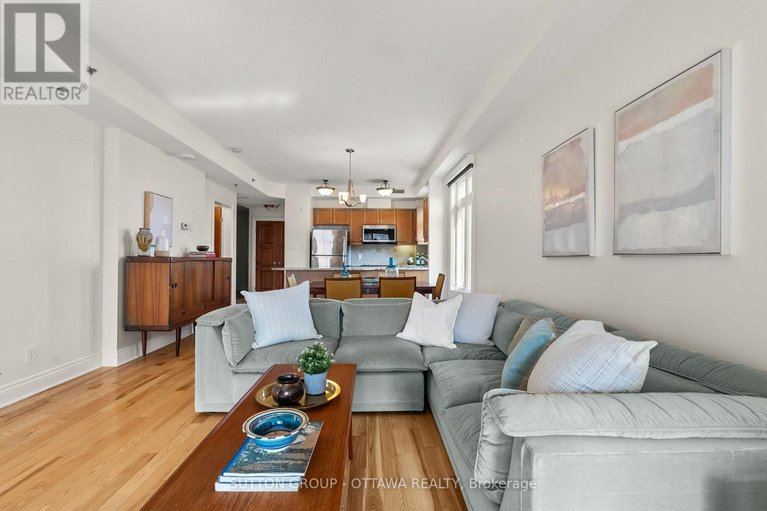 29458300/105-323-winona-avenue/westboro-south/ottawa/ontario/K1Z5H3_18