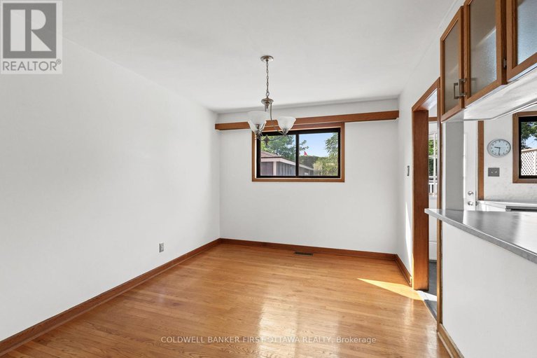 28793444/1788-ernest-avenue/mckellar-heights/ottawa/ontario/K2A1M1_20
